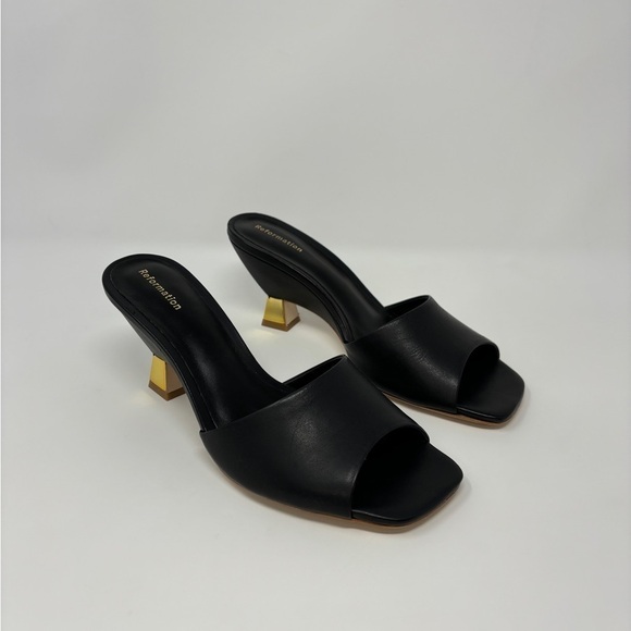 NWOB Reformation Gerri Heeled Sandal Mules in Black Leather Gold Heel, 6.5 - Picture 4 of 9